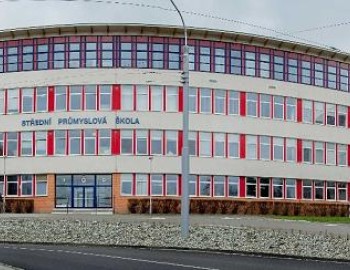 Výuka programovatelných automatů Foxtrot na SPŠ Zlín