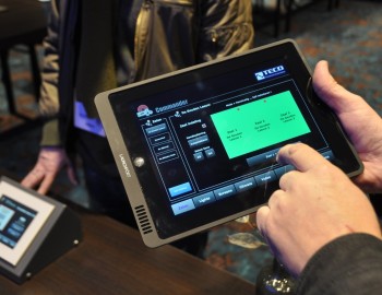 Řízení kongresového patra hotelu Van Der Valk Veenendaal, Holandsko