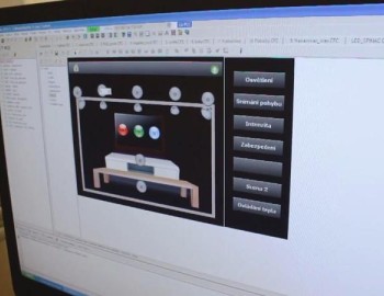 Výuka aplikací programovatelných automatů Foxtrot na SPŠE Pardubice
