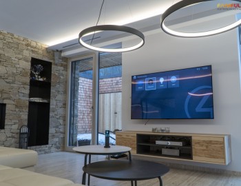 Vila se srdcem z kamene