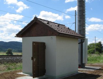 Control system of GSM-R network repeater powered from photovoltaic panels