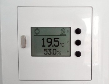 Regulace vytápění a ohřevu bazénu novostavby RD, Beroun