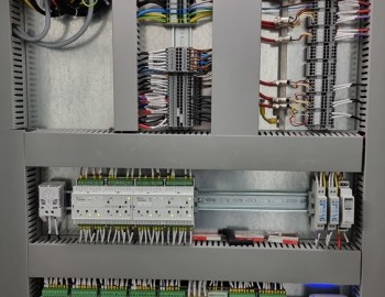 Řídící systém pro budovu Ministerstva průmyslu a obchodu - Praha