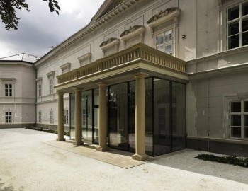 Zámek Ratměřice: místo, kde světla hrají hlavní roli