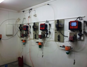 Dálkový přenos, dohled a měření bazénové technologie v areálu městského koupaliště Riviera v Brně