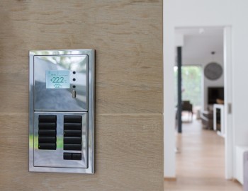Řízení systému vytápění rodinného domu a integrace se systémem Lutron - Düsseldorf, Německo