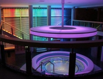 Řídicí systém K7000 firmy KOMPAR řídí efektové osvětlení AquaParku v Pardubicích