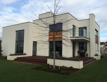 Komplexní řízení technologií rodinného domu - Varšava, Polsko